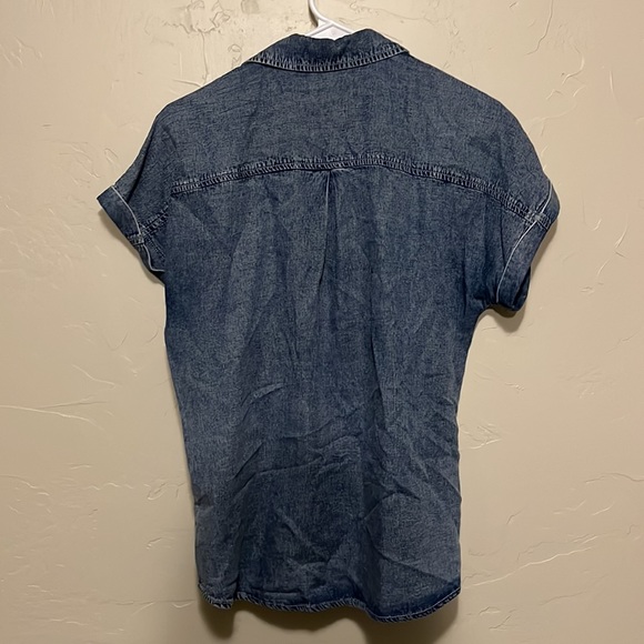 Denim Short-Sleeved Shirt - Maurice’s - Picture 2 of 3